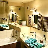 Sermoneta Historic Stone Village House With Pool in a Medieval Hill To