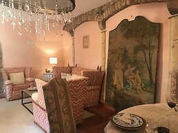Sermoneta Historic Stone Village House With Pool in a Medieval Hill To