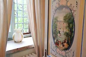 Sermoneta Historic Stone Village House With Pool in a Medieval Hill To