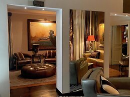 La Palazzina Santa Dorotea Splendid Rome Townhouse With Courtyard Gard