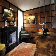 La Palazzina Santa Dorotea Splendid Rome Townhouse With Courtyard Gard