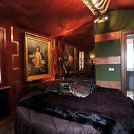 La Palazzina Santa Dorotea Splendid Rome Townhouse With Courtyard Gard