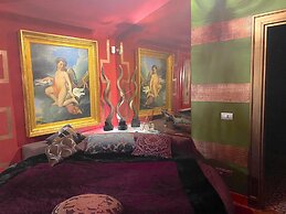 La Palazzina Santa Dorotea Splendid Rome Townhouse With Courtyard Gard