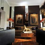 La Palazzina Santa Dorotea Splendid Rome Townhouse With Courtyard Gard