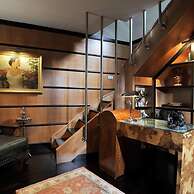 La Palazzina Santa Dorotea Splendid Rome Townhouse With Courtyard Gard