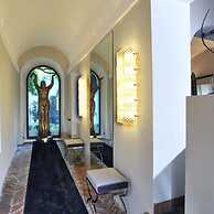 La Palazzina Santa Dorotea Splendid Rome Townhouse With Courtyard Gard