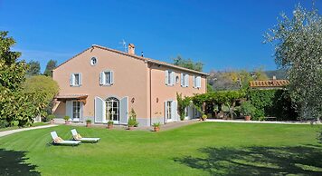 La Civetta - A Splendid 18th Century Farmhouse in Tuscany s Maremma