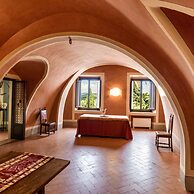 La Civetta - A Splendid 18th Century Farmhouse in Tuscany s Maremma