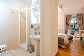 New Listing La Magnolia A C Balcony Office Piazza Navona Spanish Steps