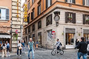 New Listing La Magnolia A C Balcony Office Piazza Navona Spanish Steps