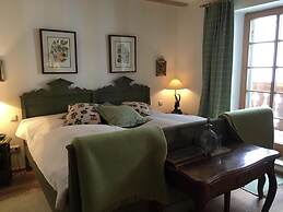 La Pause Musicale Near Salzburg Austria Luxury Chalet Swimming Lake