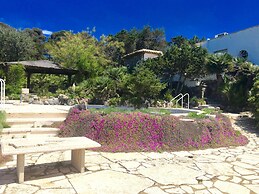 Mare Degli Angeli Splendid Mediterranean Seaside Villa Gardens Pool Al