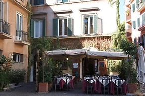 Rome With a Garden Delightful 1 Bedroom Apartment With Private Garden 