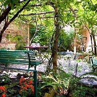 Rome With a Garden Delightful 1 Bedroom Apartment With Private Garden 