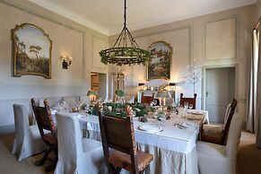 Large Beautiful Villa in Tuscan Hills of Chianti Stunning Gardens and 