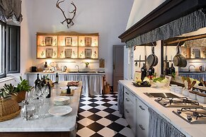 Large Beautiful Villa in Tuscan Hills of Chianti Stunning Gardens and 