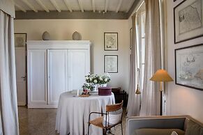 Large Beautiful Villa in Tuscan Hills of Chianti Stunning Gardens and 