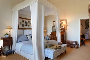 Large Beautiful Villa in Tuscan Hills of Chianti Stunning Gardens and 