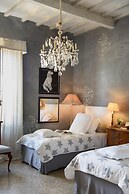 Large Beautiful Villa in Tuscan Hills of Chianti Stunning Gardens and 