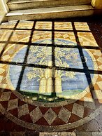 L Ortensia Bianca in Palazzo Ruspoli a Superb Retreat in the Most Eleg