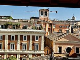 L Ortensia Bianca in Palazzo Ruspoli a Superb Retreat in the Most Eleg