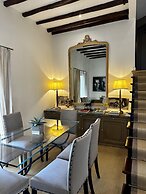 L Ortensia Bianca in Palazzo Ruspoli a Superb Retreat in the Most Eleg