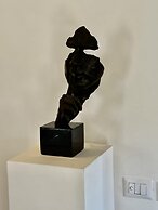 L Ortensia Bianca in Palazzo Ruspoli a Superb Retreat in the Most Eleg