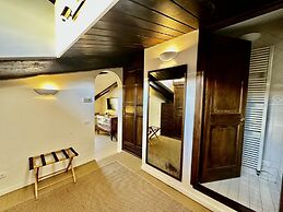 L Ortensia Bianca in Palazzo Ruspoli a Superb Retreat in the Most Eleg