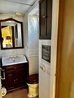 L Ortensia Bianca in Palazzo Ruspoli a Superb Retreat in the Most Eleg