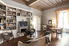 Rome an Aristocratic Apartment in Historic Palace Near the Piazza Navo