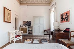 Rome an Aristocratic Apartment in Historic Palace Near the Piazza Navo