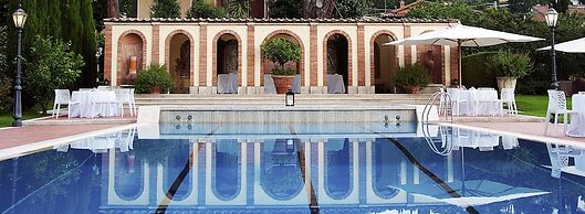 Near Rome Villa Pool Tennis Courts Perfect Family Reunion or Off-site 