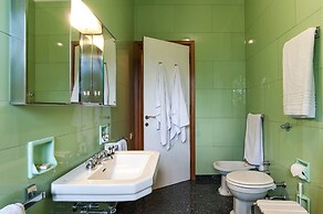 Near Rome Villa Pool Tennis Courts Perfect Family Reunion or Off-site