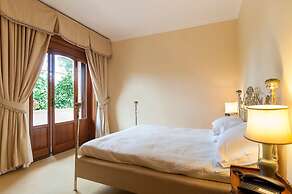 Near Rome Villa Pool Tennis Courts Perfect Family Reunion or Off-site