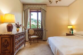 Near Rome Villa Pool Tennis Courts Perfect Family Reunion or Off-site