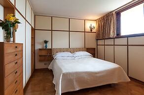 Near Rome Villa Pool Tennis Courts Perfect Family Reunion or Off-site