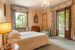Near Rome Villa Pool Tennis Courts Perfect Family Reunion or Off-site