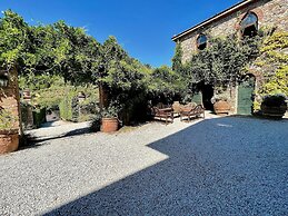 Villa Michaela New Listing Spacious Villa Exclusive Venue With Pool Ch