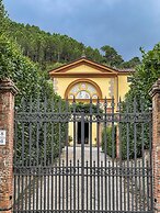 Villa Michaela New Listing Spacious Villa Exclusive Venue With Pool Ch