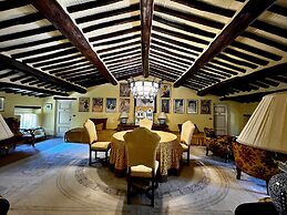 Villa Michaela New Listing Spacious Villa Exclusive Venue With Pool Ch