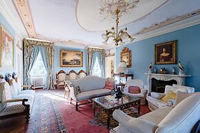 Villa Michaela New Listing Spacious Villa Exclusive Venue With Pool Ch