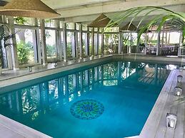 Villa Vinarte Elegant Home 2 Pools Tennis spa Winery Exclusively for y