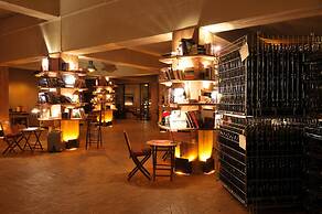 Villa Vinarte Elegant Home 2 Pools Tennis spa Winery Exclusively for y