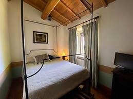 Villa Vinarte Elegant Home 2 Pools Tennis spa Winery Exclusively for y