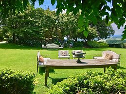 Villa Vinarte Elegant Home 2 Pools Tennis spa Winery Exclusively for y