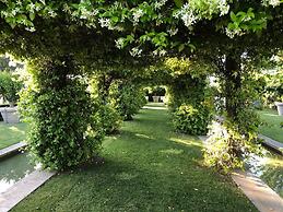 Villa Vinarte Elegant Home 2 Pools Tennis spa Winery Exclusively for y