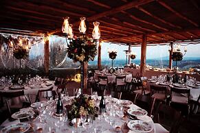 Villa Vinarte Elegant Home 2 Pools Tennis spa Winery Exclusively for y