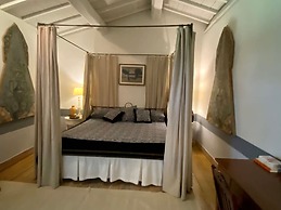 Villa Vinarte Elegant Home 2 Pools Tennis spa Winery Exclusively for y