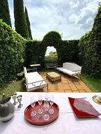 Villa Vinarte Elegant Home 2 Pools Tennis spa Winery Exclusively for y