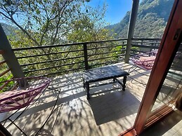 La Palapa & Posada Mía